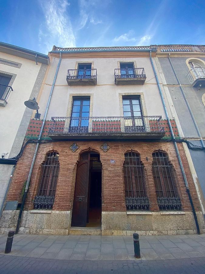 Homestay Ca N'arago, Edificio Modernista Del Arquitecto Rafael Maso